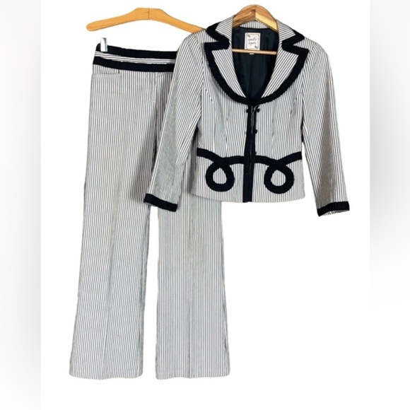 Vintage Nanette LePore pantsuit Striped with ribbon details Size 2 - Picture 1 of 15